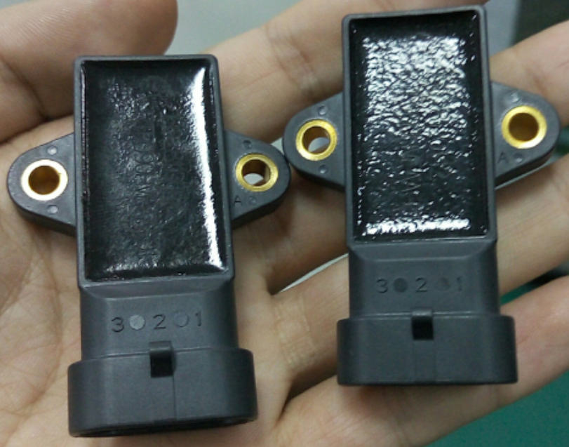 霍爾效應位置傳(chuan) 感器殼體(ti) 內(nei) 部灌封