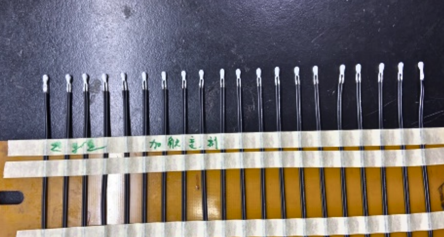 半導體(ti) 熱敏電阻包封